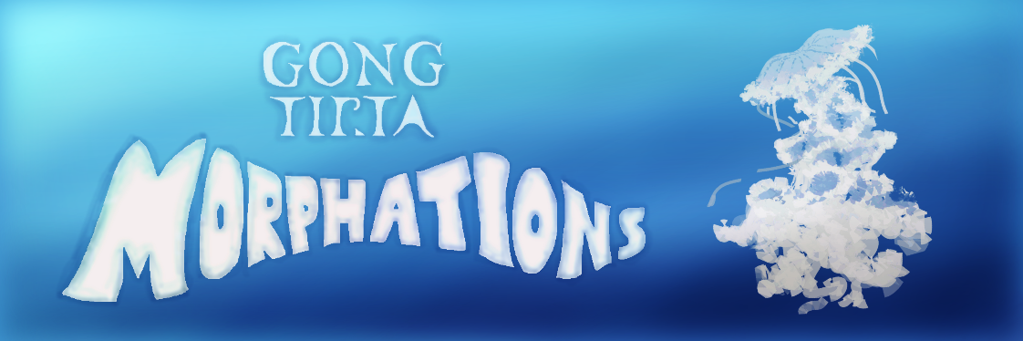 Blauwe zee met kwal.